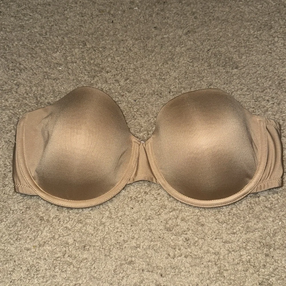 Self Expressions By Maidenform Strapless Bra Size 38D Color Nude - Picture 2 of 11